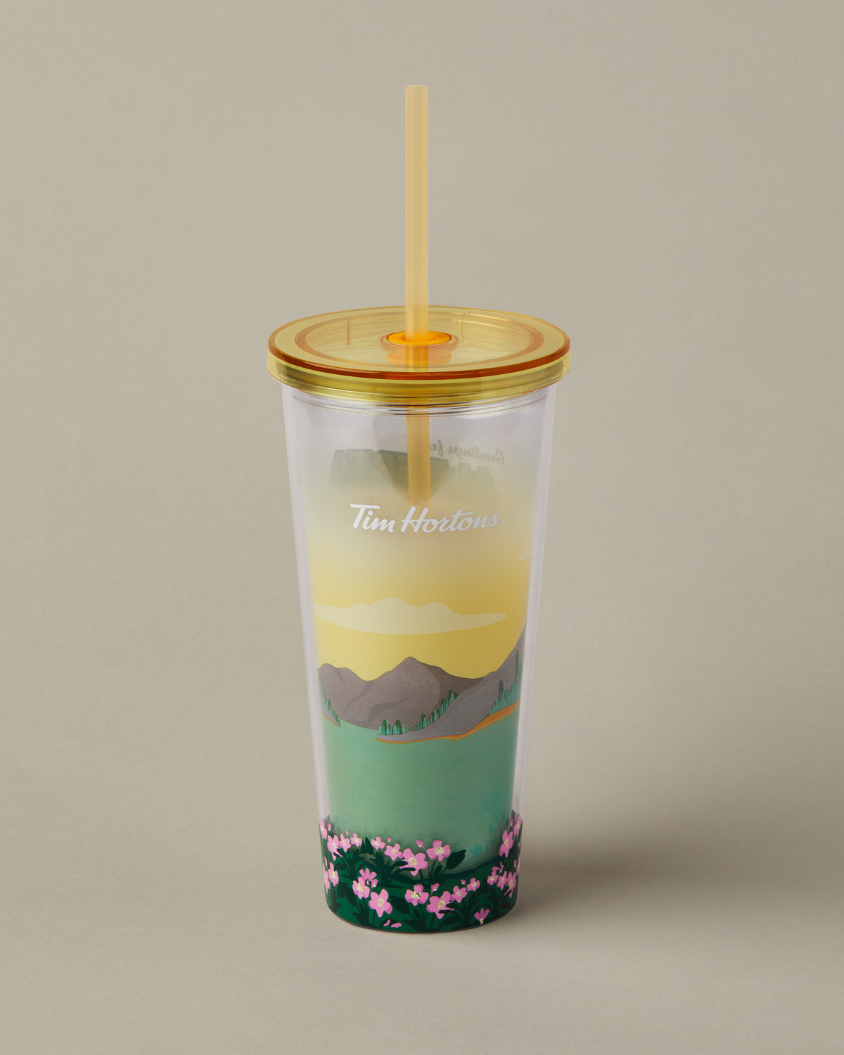 24oz Plastic Straw Tumbler with Canada design, for cold drinks | Gobelet de plastique de 24 oz avec paille représentant des paysages canadiens, pour les boissons froides. - Image #2