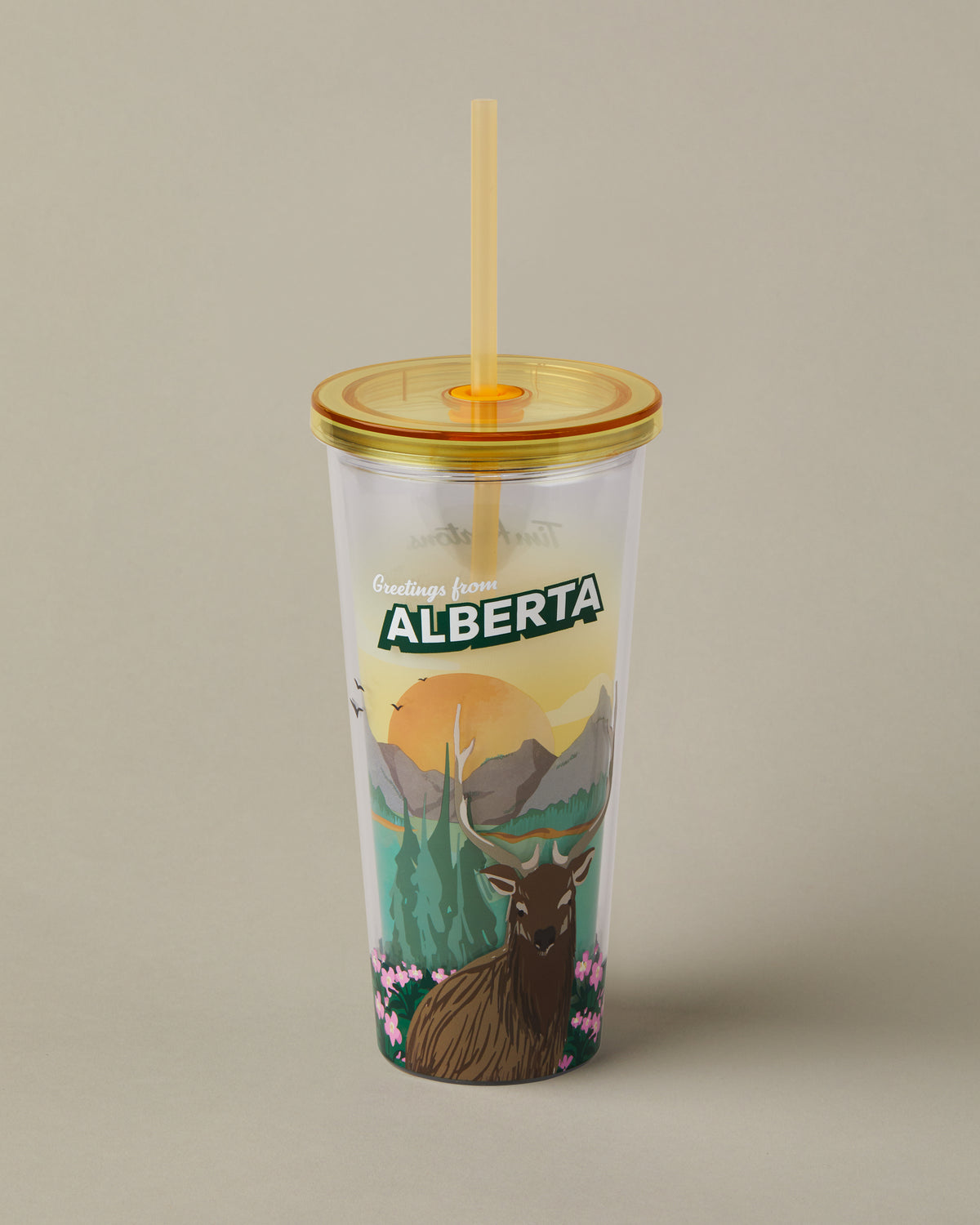 24oz Plastic Straw Tumbler with Canada design, for cold drinks | Gobelet de plastique de 24 oz avec paille représentant des paysages canadiens, pour les boissons froides. - Image #1
