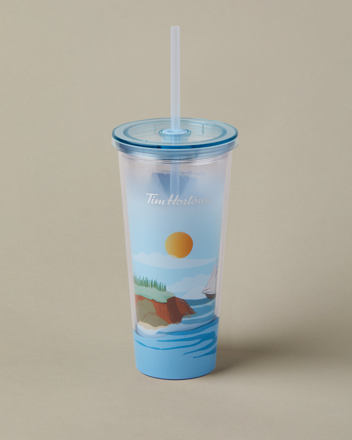 24oz Plastic Straw Tumbler with Canada design, for cold drinks | Gobelet de plastique de 24 oz avec paille représentant des paysages canadiens, pour les boissons froides. - Image #2