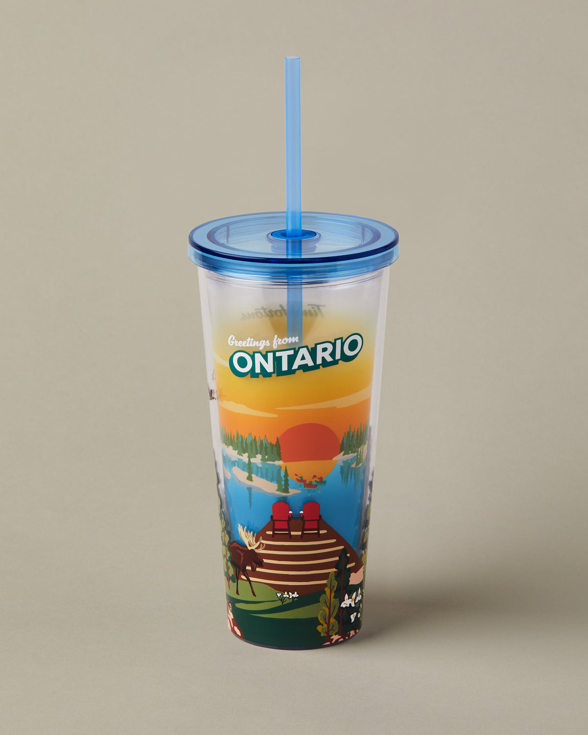 24oz Plastic Straw Tumbler with Canada design, for cold drinks | Gobelet de plastique de 24 oz avec paille représentant des paysages canadiens, pour les boissons froides. - Image #1
