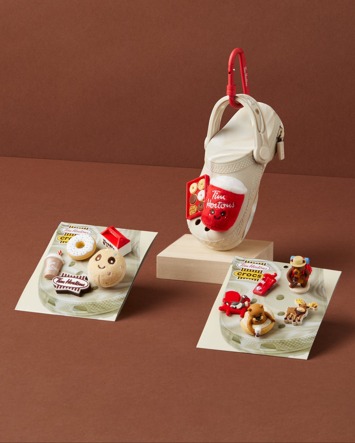 Tim Hortons set of 5 classic Tim Hortons jibbitz charms | Ensemble Tim Hortons de 5 Jibbitz Tim classiques - Image #4