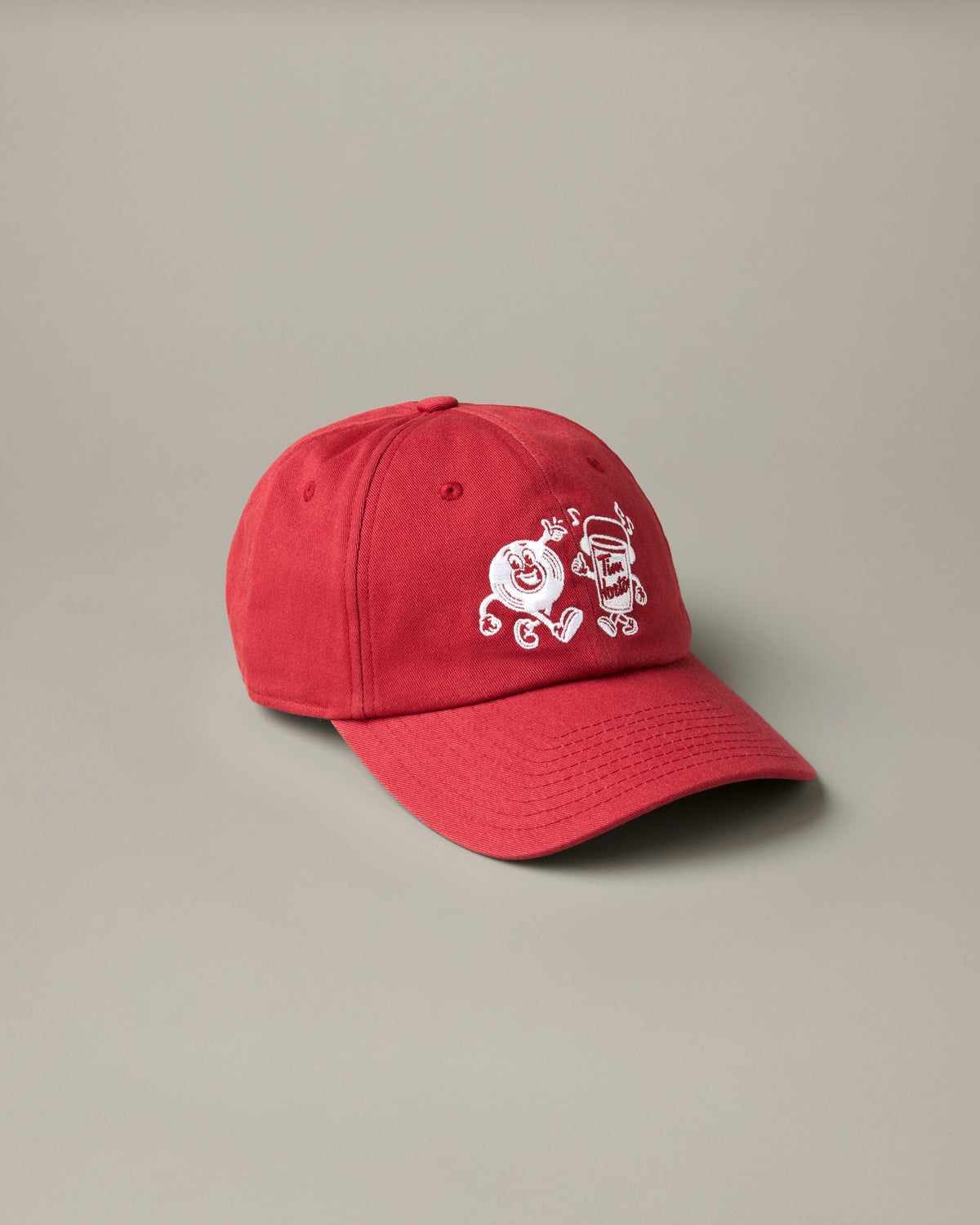 Red marl dad hat featuring retro Fresh Brew logo on front panel | Casquette de papa rétro Fresh Brew Tim Hortons – Rouge chiné - Image #3