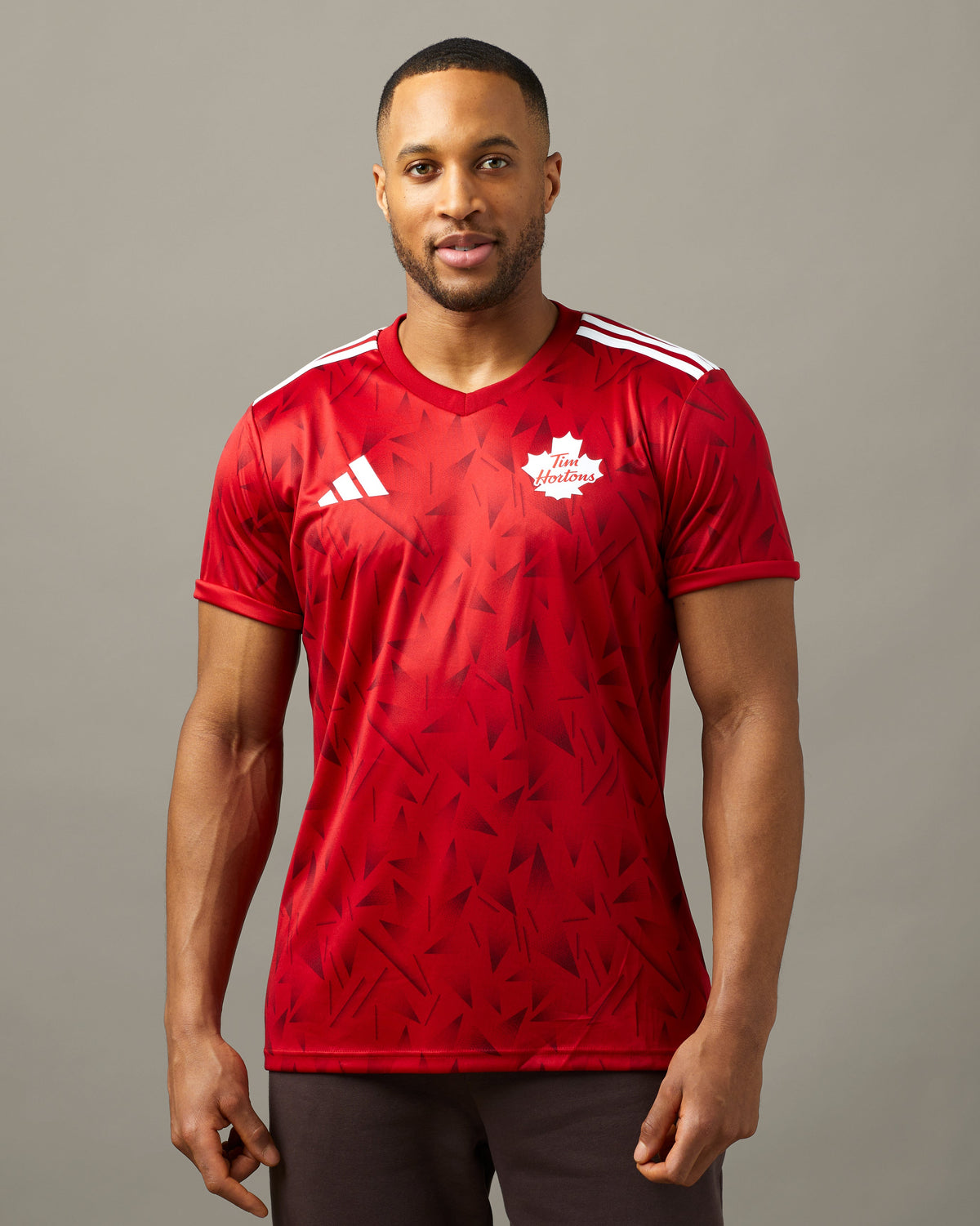 Timbits soccer x adidas slim fit soccer jersey with V-neck design | Chandail Soccer Timbits x Adidas à coupe ajustée avec col en V - Image #1