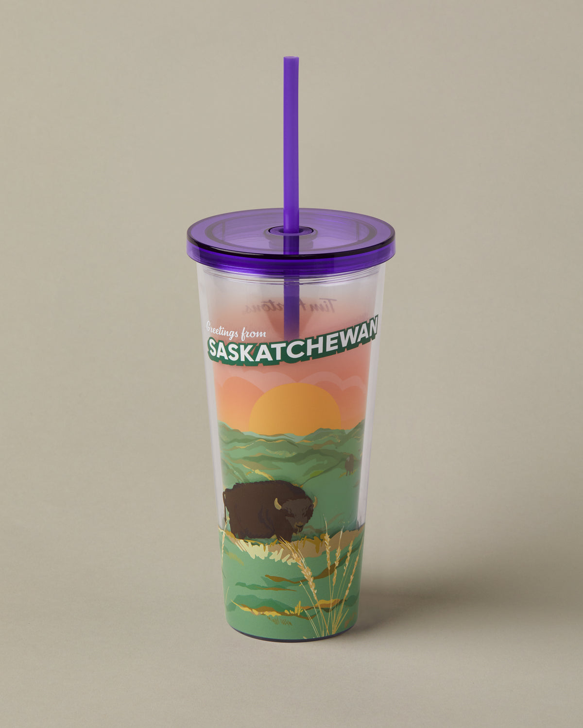 24oz Plastic Straw Tumbler with Canada design, for cold drinks | Gobelet de plastique de 24 oz avec paille représentant des paysages canadiens, pour les boissons froides. - Image #1