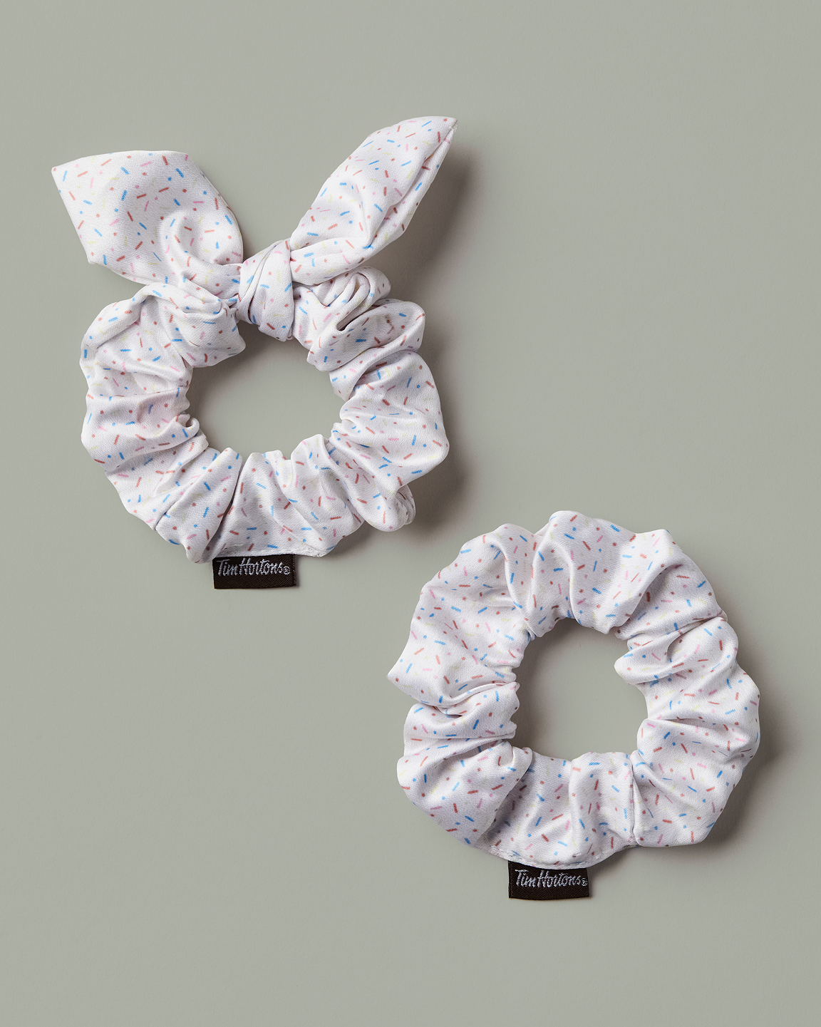 Limited edition Tim Hortons Sprinkle Scrunchies - Set of 2 | Ensemble de 2 chouchous vermicelles Tim Hortons en édition limitée - Image #1